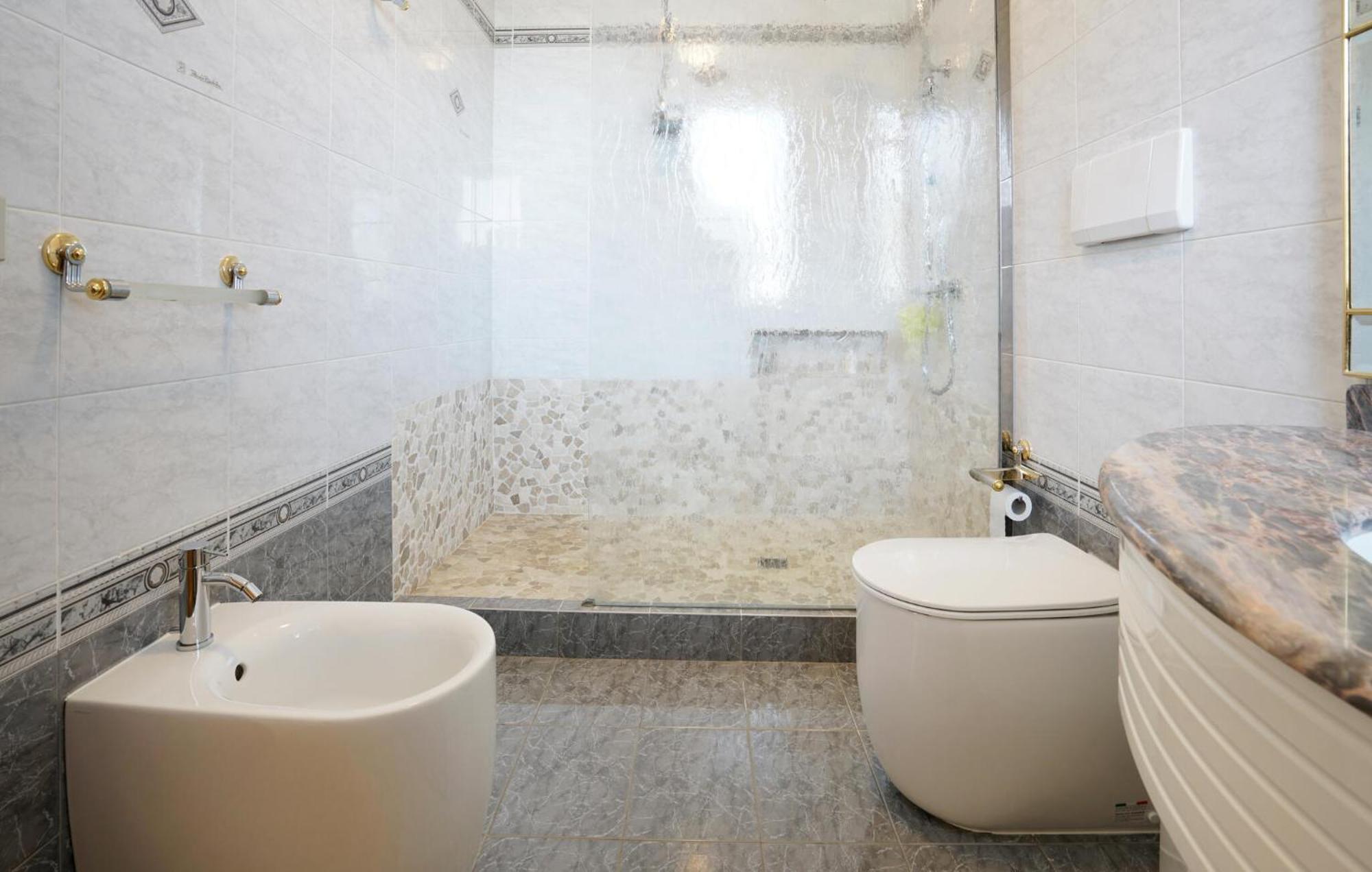 Stunning Home In Chianciano Terme With Wifi Exterior foto